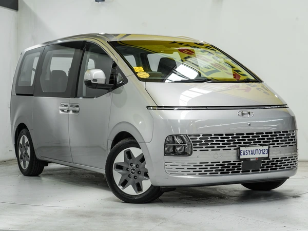 2023 Hyundai Staria Automatic Front Wheel Drive