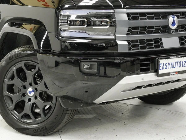 2025 Denza B5 Leopard Hybrid 4WD