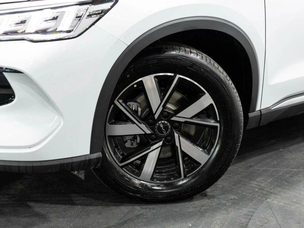 2025 Byd Sealion 5 Essential Hybrid Automatic