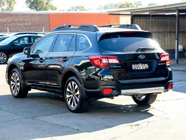 2017 Subaru Outback 2.5i Premium AWD Automatic
