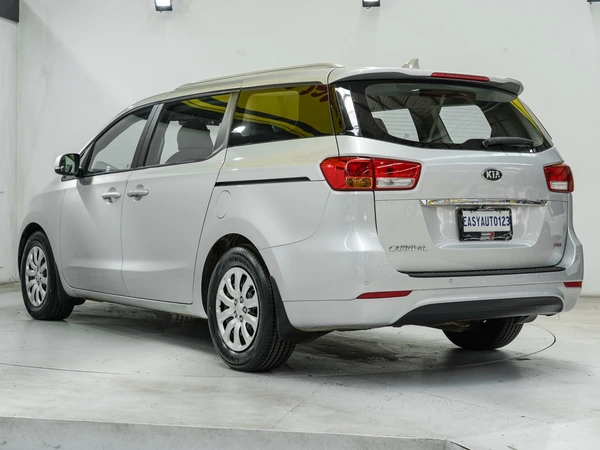 2017 Kia Carnival S Automatic Petrol Front Wheel Drive