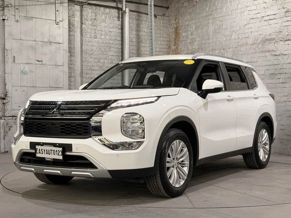 2022 Mitsubishi Outlander LS Automatic Petrol
