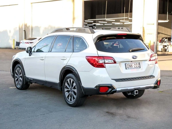 2017 Subaru Outback 2.5i Premium AWD Automatic