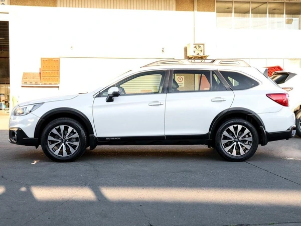 2017 Subaru Outback 2.5i Premium AWD Automatic