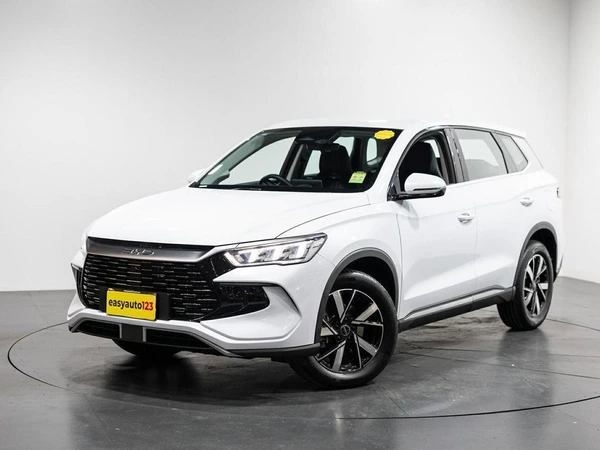 2026 Byd Sealion 5 Luxury Hybrid AWD 6-Speed Automatic