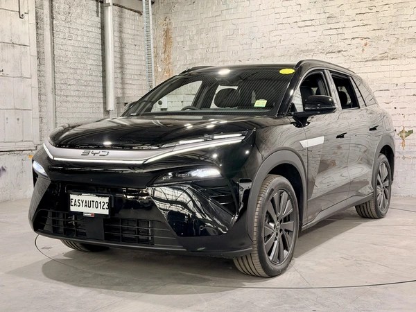 2026 BYD Sealion 8 Hybrid AWD Automatic
