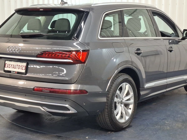2023 Audi Q7 50 TDI quattro S line quattro Tiptronic 3.0L Diesel Engine