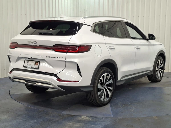 2025 Byd Sealion 6 Dynamic Extended Range Hybrid Automatic