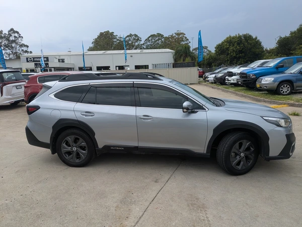2021 Subaru Outback AWD Automatic Petrol