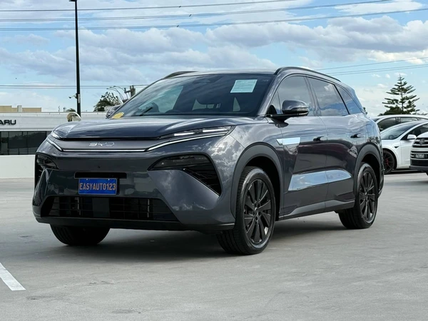 2026 BYD Sealion 8 Hybrid AWD Automatic