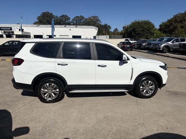 2022 Ldv D90 Automatic Petrol