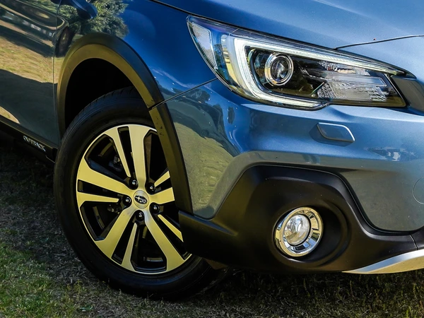 2019 Subaru Outback 2.5i Premium AWD 2.5L Boxer Engine CVT Transmission