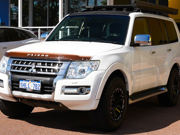 2018 Mitsubishi Pajero GLS 4WD Automatic Diesel