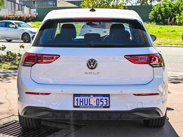 2022 Volkswagen Golf 110TSI Life Front Wheel Drive Automatic