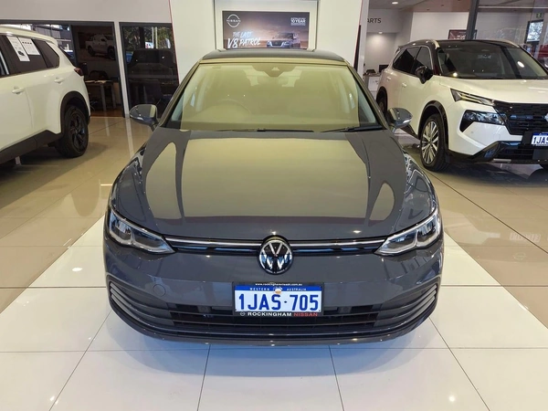 2023 Volkswagen Golf 110TSI Life Automatic FWD Panoramic Sunroof