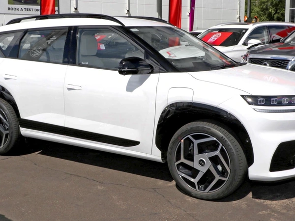 2026 Hyundai ELEXIO Elite Electric FWD with Carbon Ceramic Brakes