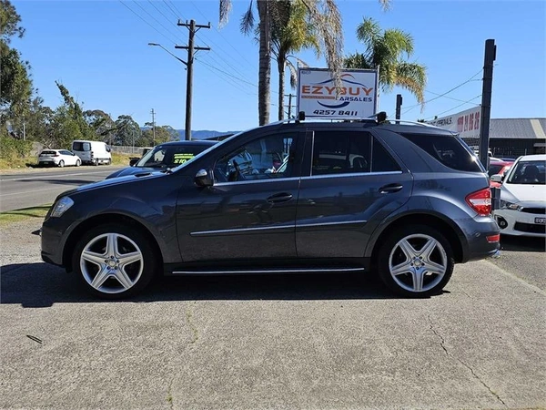 2010 Mercedes-Benz ML 350 4WD Automatic V6