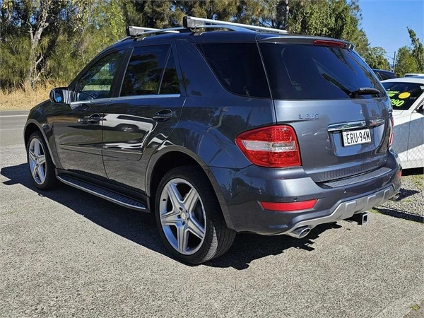 2010 Mercedes-Benz ML 350 4WD Automatic V6